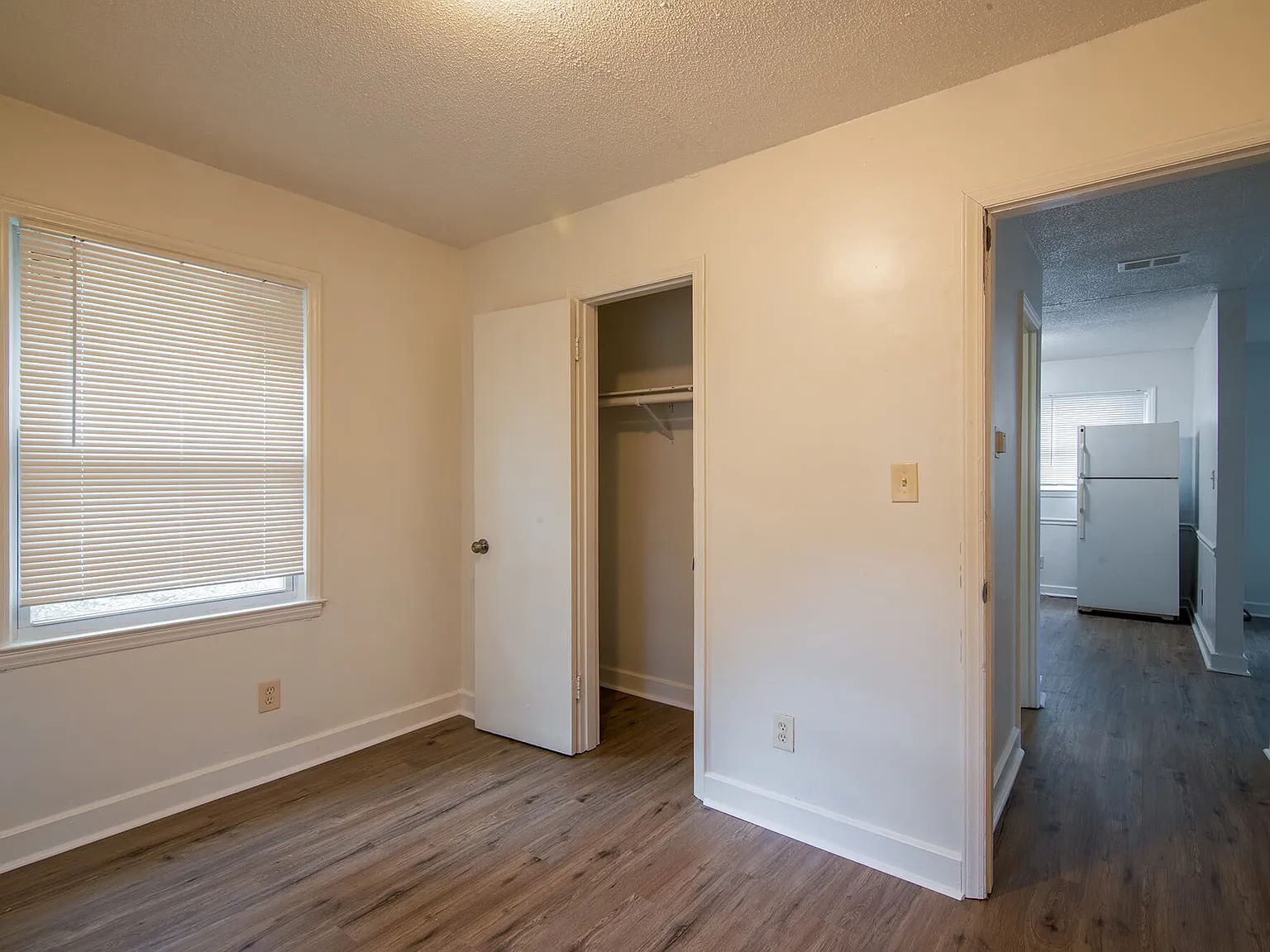2 bed, 700 sqft, $1,395 — Photo 4