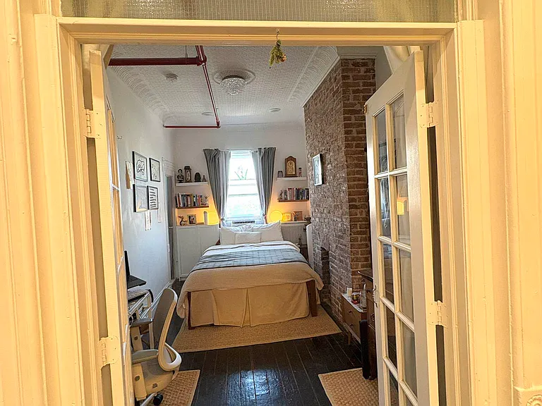 195 Calyer St #3L — Photo 5