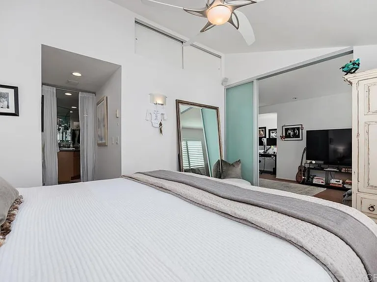 307 Longden Ln — Photo 19