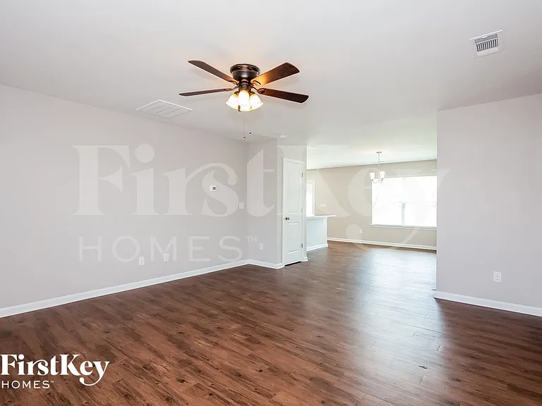 3004 Apple Orchard Pl — Photo 3