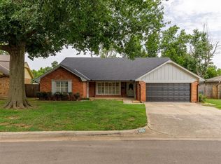 3105 Robin Rd, Midwest City, OK 73110