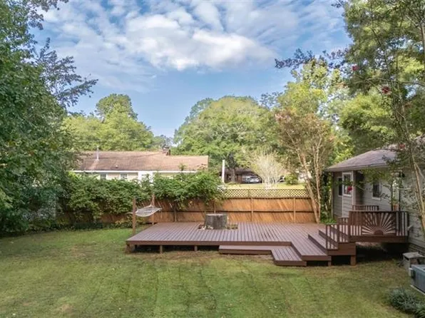 577 Hickory Level Rd, Temple, GA 30179