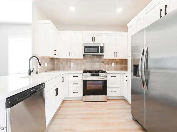 8833 Square Knot Ave, Las Vegas, NV 89143