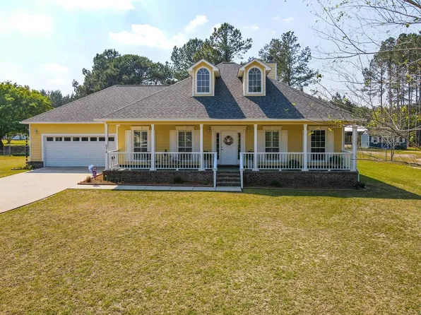 574 W Shore Dr, Ochlocknee, GA 31773
