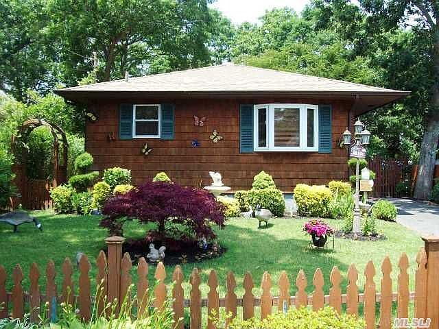 1st image of 33 Ardmour Dr