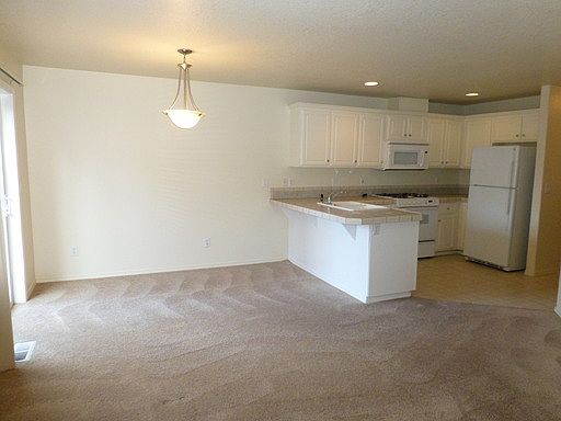 2nd image of 4031 SW 180th Ter
