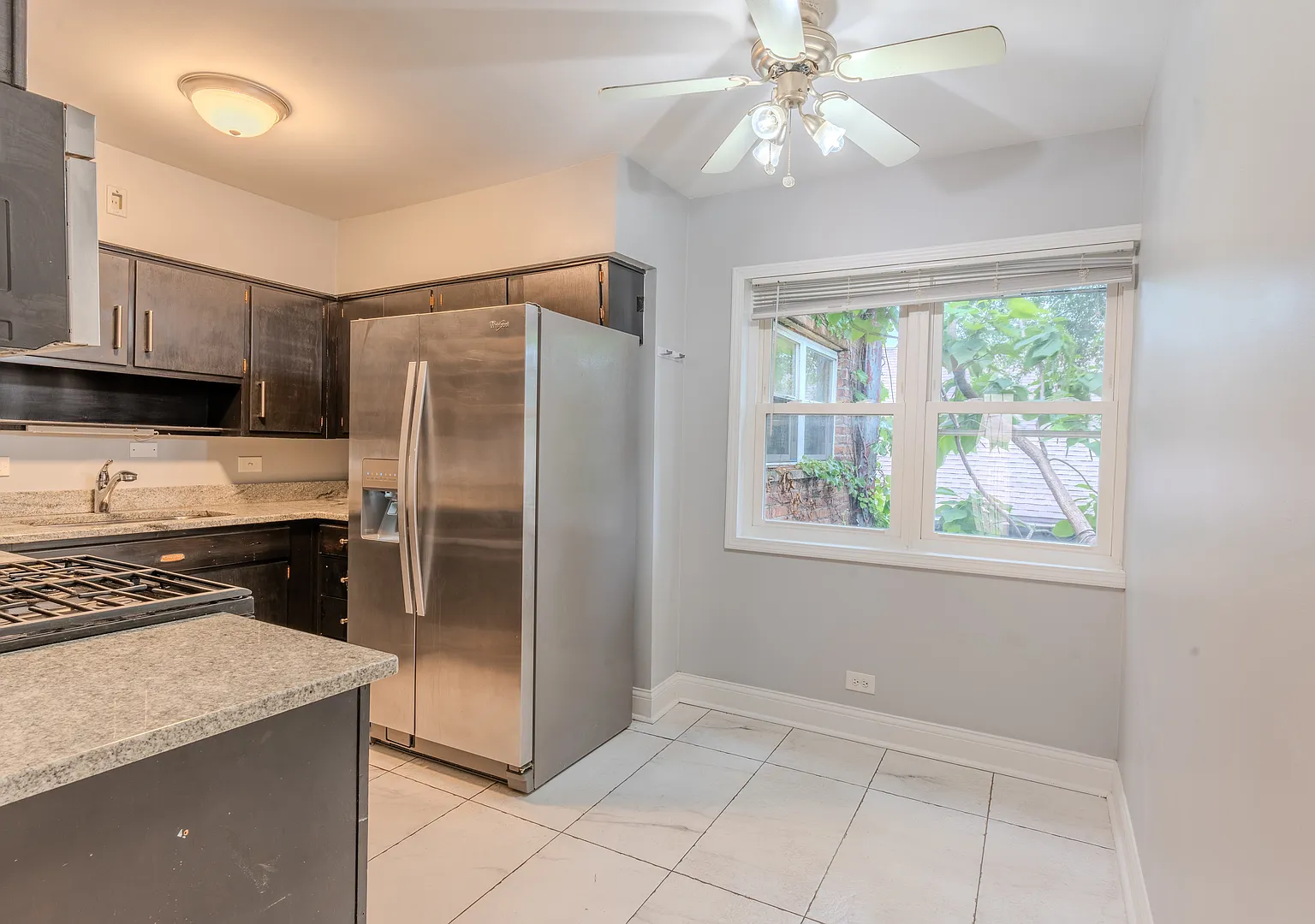 1 bed, 725 sqft, $1,150 — Photo 3