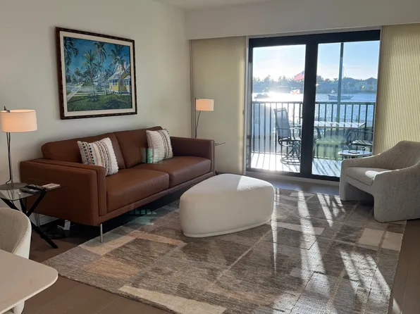 750 W Elkcam Cir Unit 313, Marco Island, FL 34145