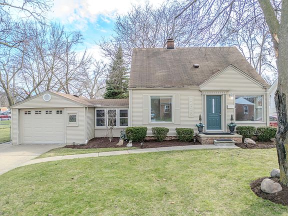 3rd image of 24029 Andover Dr