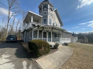 215 Cecil D Quillen Dr, Duffield, VA 24244