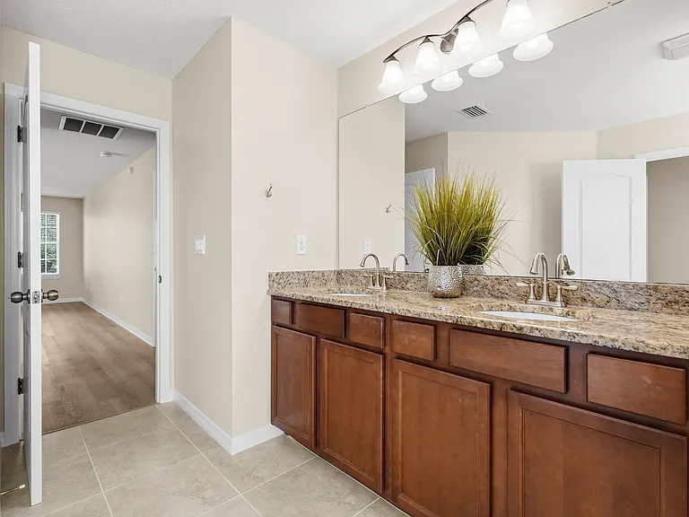 8457 Karpeal Dr — Photo 36