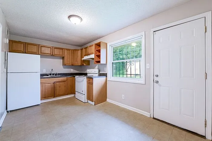 1635 Line Cir #3 — Photo 10