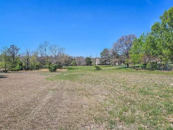 71 Rockford Dr, Eufaula, OK 74432