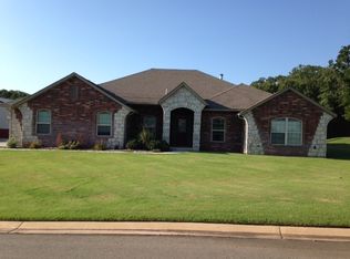 4000 Woodridge Trl, Edmond, OK 73034