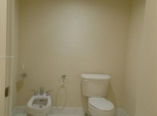 10710 NW 66th St APT 103, Doral, FL 33178