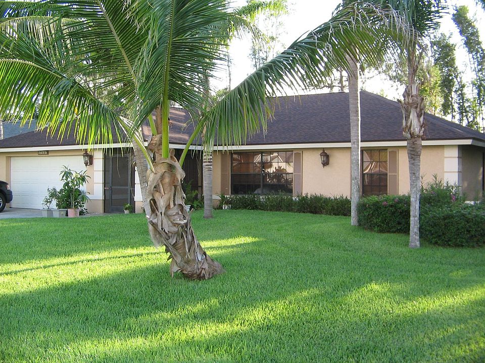FRONT VIEW OF HOME