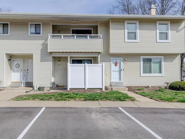 610 Summer Winds Ln #F, Saint Peters, MO 63376