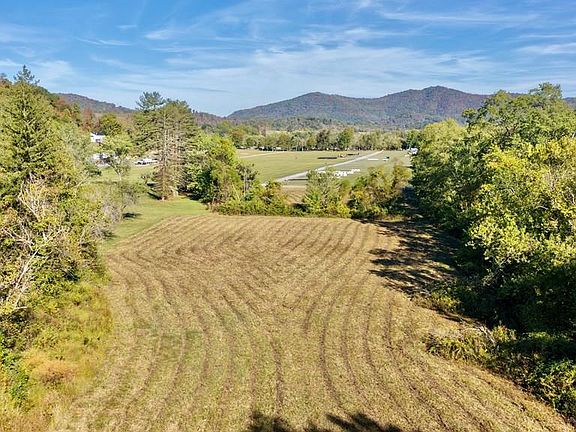 17th image of this home