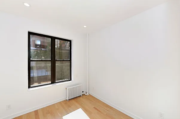 Rented by Aether Property Group | media 27