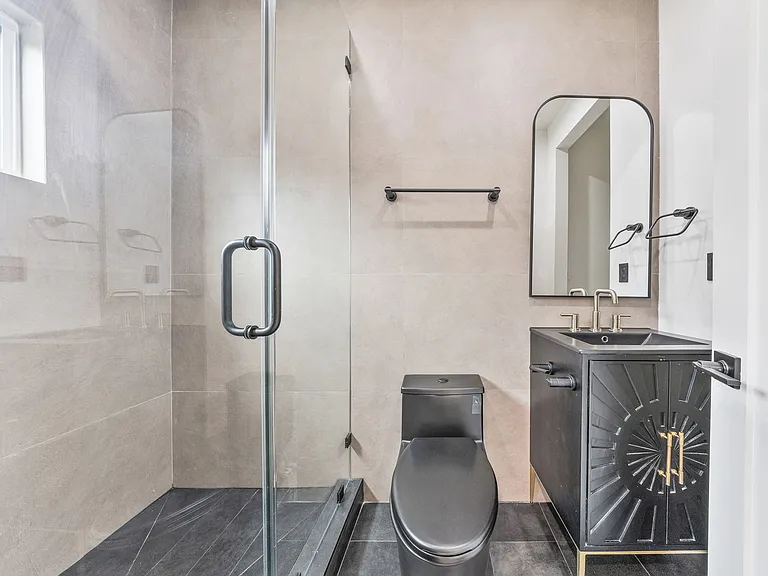 3839 Fountain Ave #1/2 — Photo 9