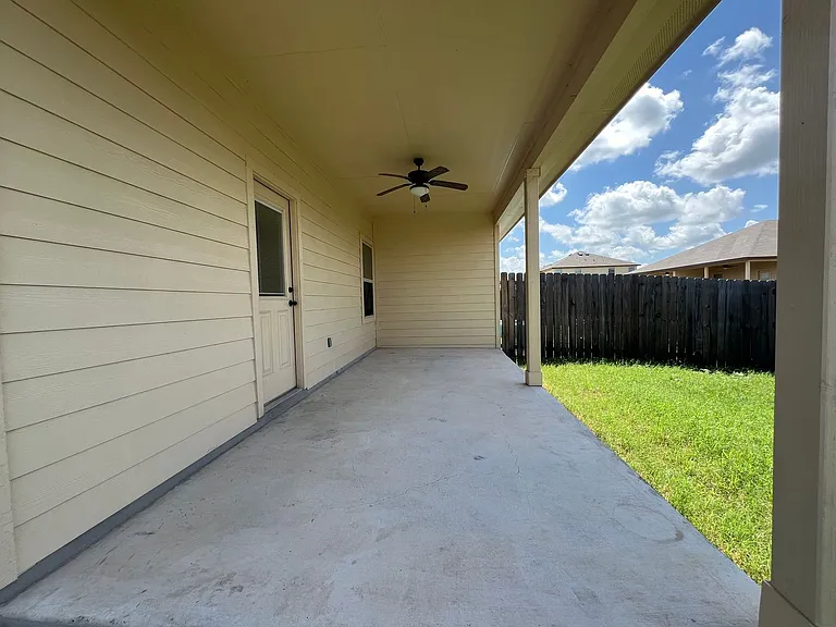 1131 Stanley Way — Photo 15