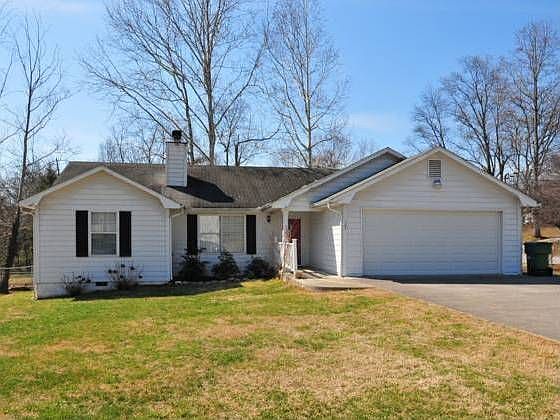 1st image of 103 Hidden Creek Cir