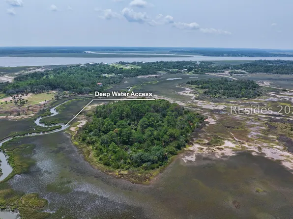 72 Canine Dr, Beaufort, SC 29907