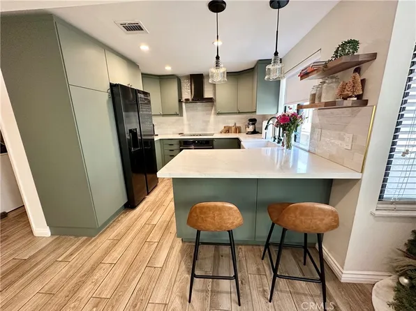 11300 Foothill Blvd Unit 17, Sylmar, CA 91342