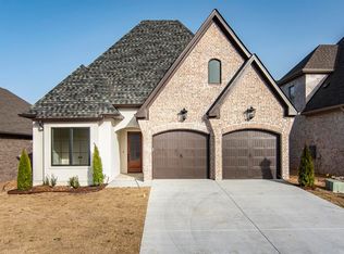 115 Fletcher Ridge Dr, Little Rock, AR 72223