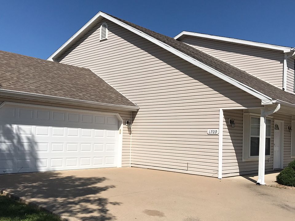 1st image of 1709-1711 Louise Cir