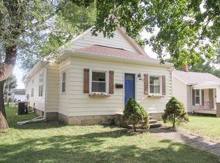 704 N Hamilton St, Lincoln, IL 62656