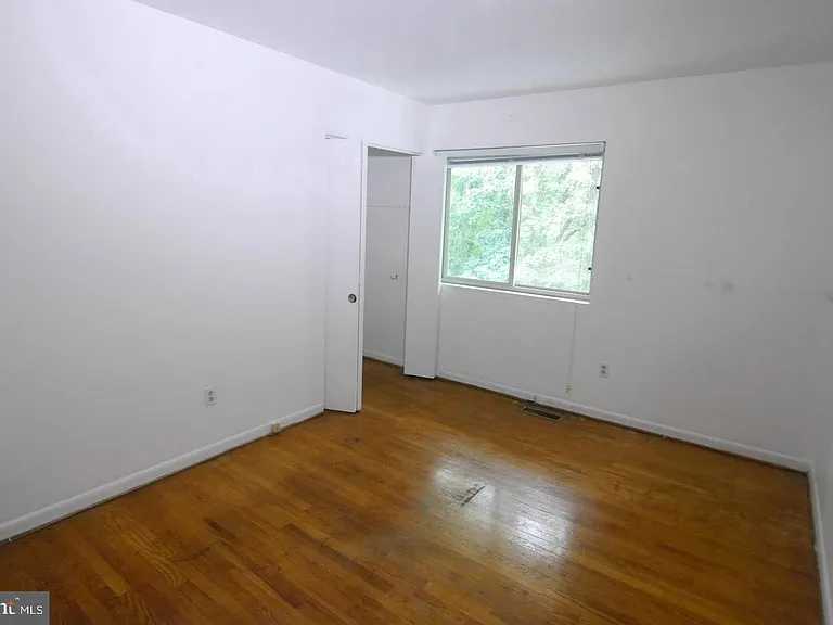8614 Manchester Rd #6 — Photo 23