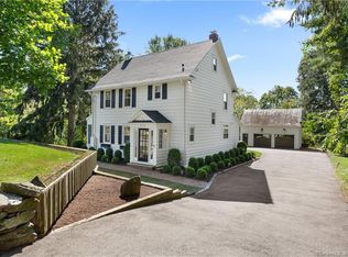 279 Hillside Rd, Fairfield, CT 06824