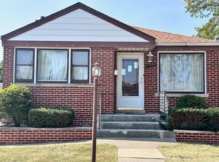 2934 Ernst St, Franklin Park, IL