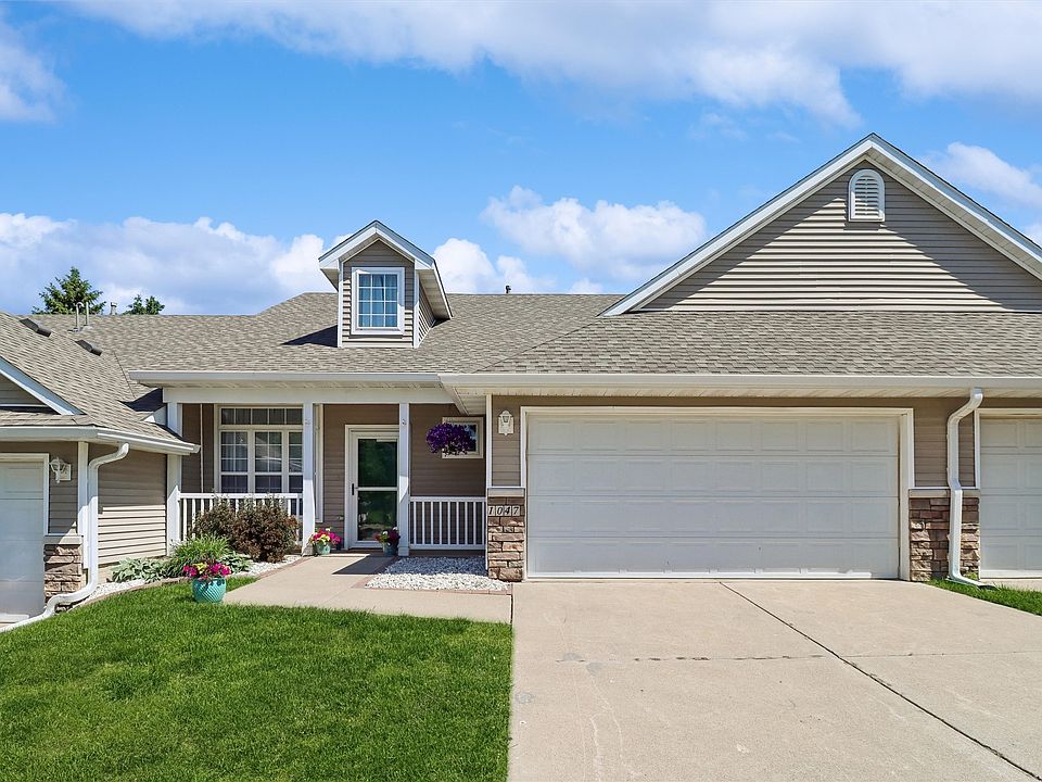 1st image of 1047 NW Prairie Ridge Dr