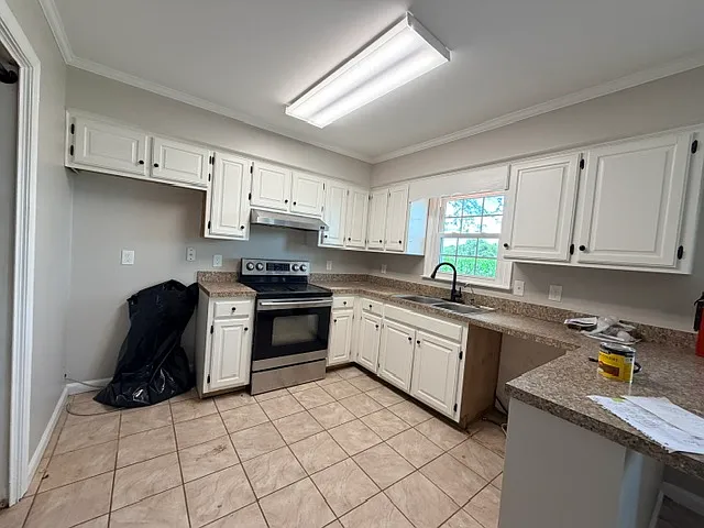 3 bed, 1700 sqft, $2,500 — Photo 3