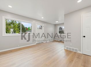 2421 Ackley Ave, Westland, MI 48186