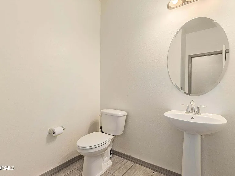 905 S Canal Dr #30 — Photo 11