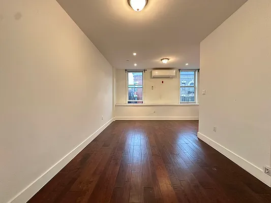 Rented by Bruma Realty LLC | media 5