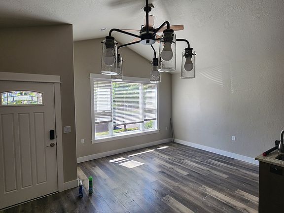 2nd image of 516 Blue Moon Dr