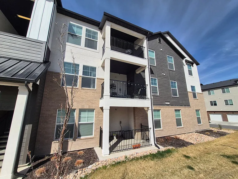 4683 W Sylvie Ct #202 — Photo 19