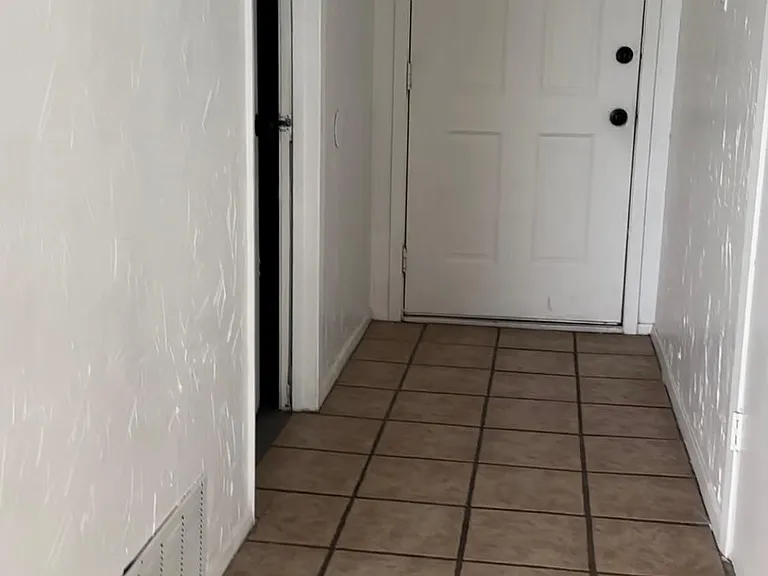 500 S Bentwood Dr — Photo 26