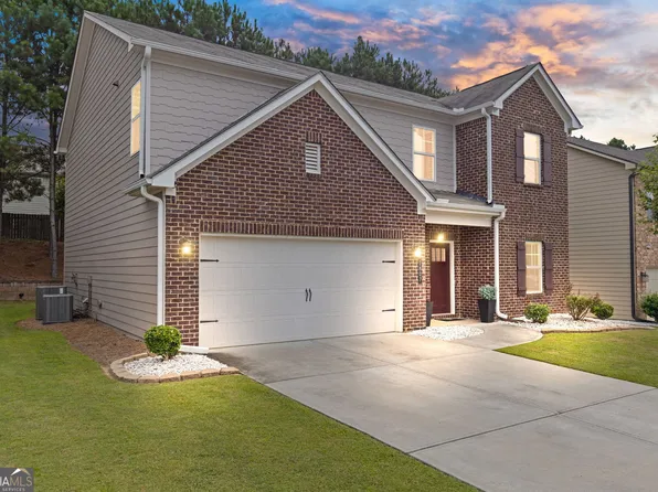 1807 Weatherbrook Cir, Lawrenceville, GA 30043