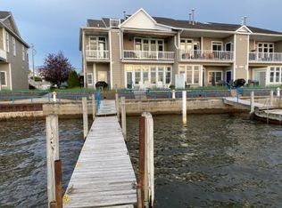 57 Arthur St, Manistee, MI 49660