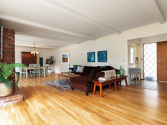 3rd image of 151 La Canada Way
