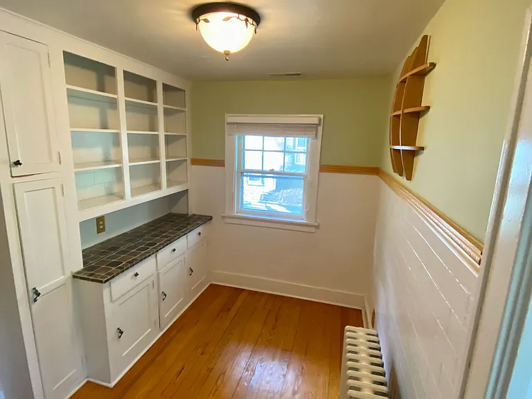 837 Forest Ave — Photo 26