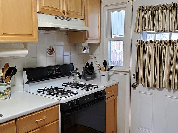 5th image of 7953 Saint Monica Dr