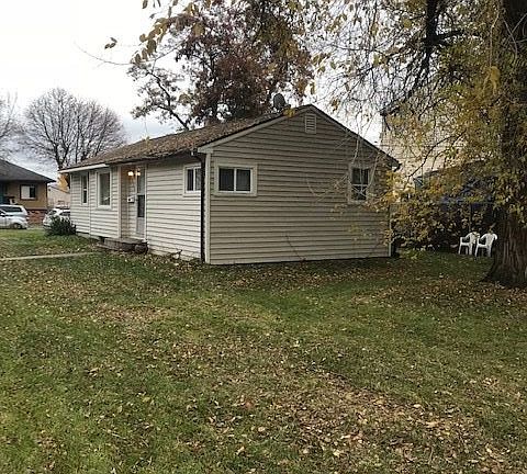 2nd image of 2326 E Bridgeport Ave