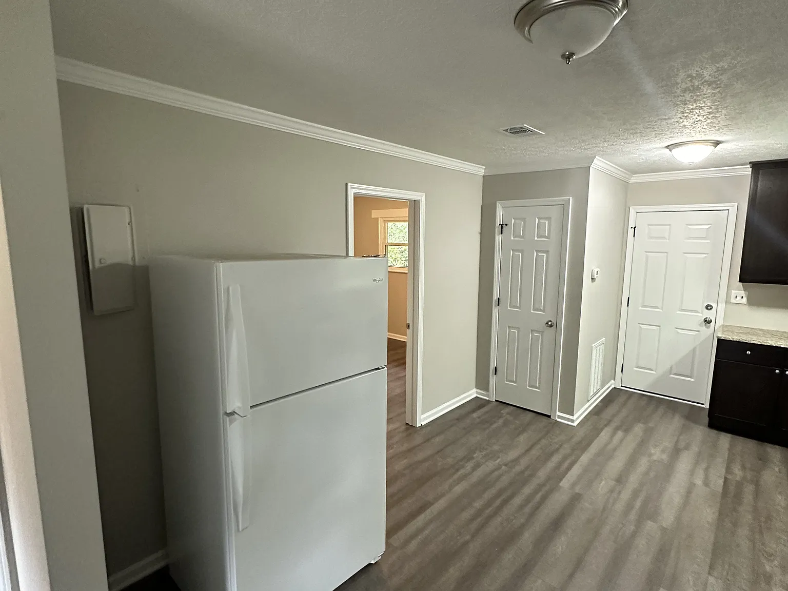 25 Fox Hall — Photo 4