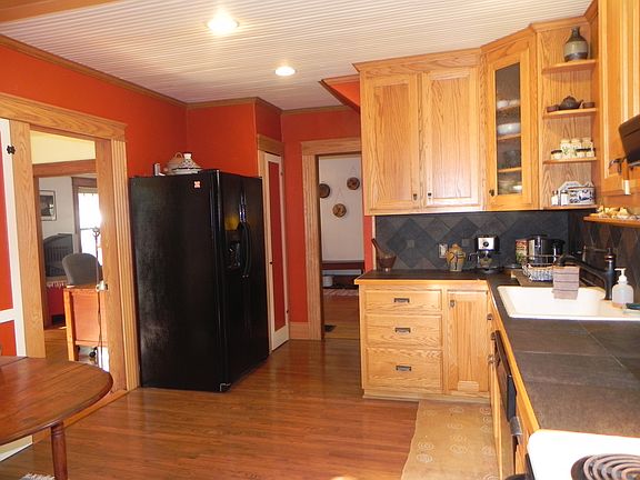 Amish built oak Kitchen